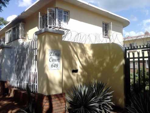 Three bedroomed flat near UP, Central in Pretoria