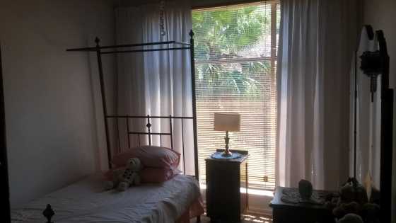 Three separate rooms to rent in Waverley.