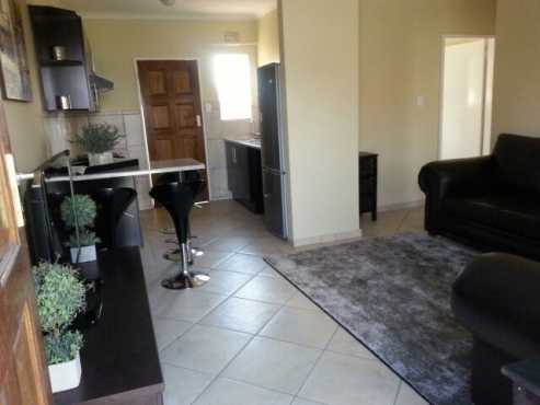TO LET New Exclusive 2 Bed Townhouse with Pet-Friendly Garden amp Carport
