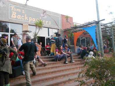 TOMS BACKPACKERS Is a shoestring budget place Self