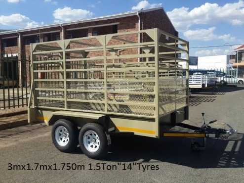 Top quality 3m cattle trailer with papers.