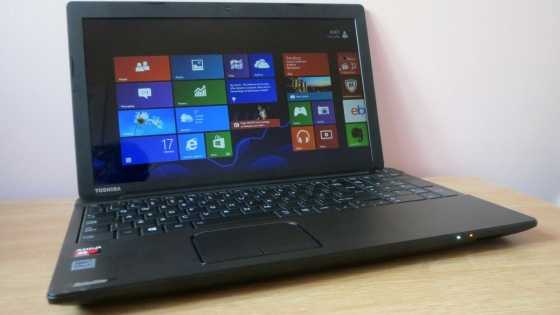 Toshiba laptop with webcam core i3 clean r2500