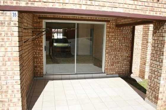 TOWN HOUSE IN HALFWAY GARDENS, MIDRAND