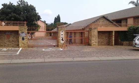 Townhouse 4Sale in Zwartkop (Centurion)