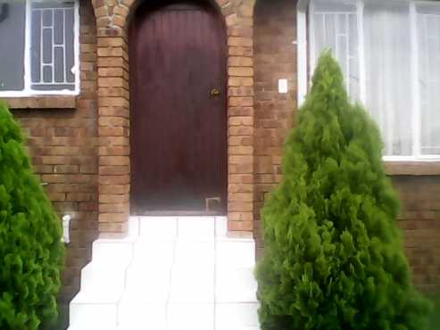 Townhouse for sale in Kempton Park area