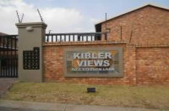 Townhouse for Sale in Kibler Heights - Kibler Park, JHB