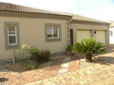 Townhouse for sale Vanderbijlpark