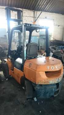 TOYOTA 7 SERIES 3,5 TON FOR SALE