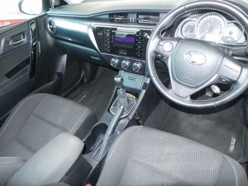 Toyota Auris Xi 1.6 2015