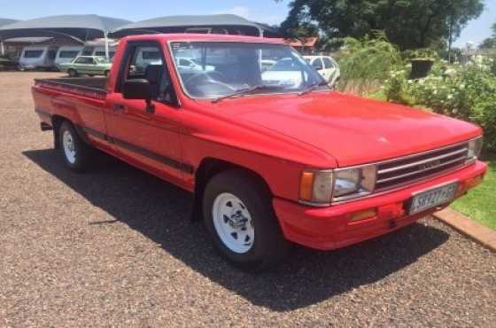 toyota bakkie 1999 model