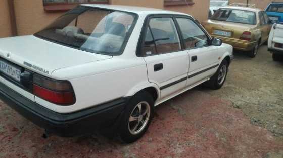 Toyota corolla 1600 carb AUTOMATIC R34500