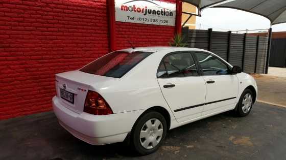 toyota corolla 1.6gle,sedan,2007 model,white,cash or finance available