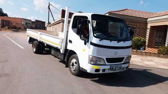 TOYOTA DYNA 4093 TRUCK FOR SALE