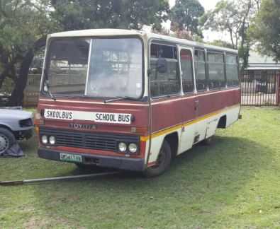 Toyota Dyna bus