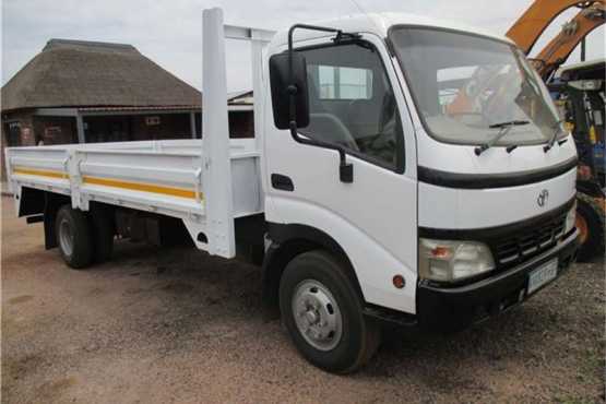 Toyota dyna for sale 2007 model dropside