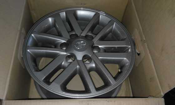 Toyota fortunahilux legend 45 17 4x grey mag rims with with 4x brand new tyres velocity all terrai