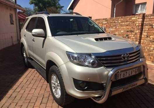 TOYOTA FORTUNER 2.5L D-4D