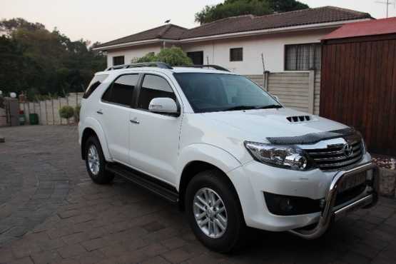 Toyota Fortuner SUV AUTO 4X4