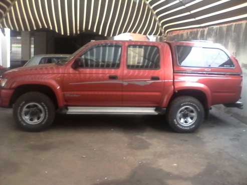 Toyota hillux raider
