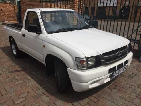 toyota hilux 2.0  swb 2005 model