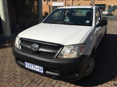 toyota hilux 2,5 d-4d pu sc  2011 model