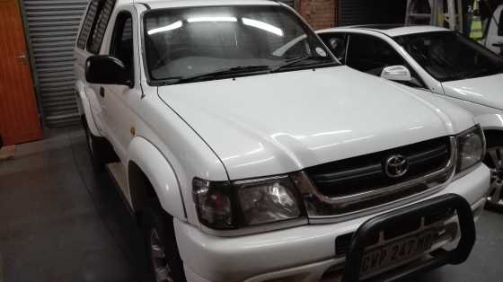 Toyota Hilux 2.7 I