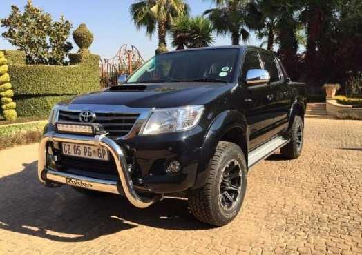 TOYOTA HILUX 3.0 D-4D Raider Auto 2x4