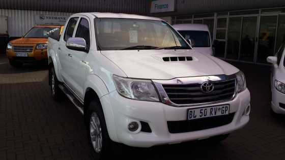 Toyota Hilux 3.0 d4d raider dcab automatic 2013