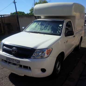 Toyota Hilux 3.0 D4D Single Cab With Canopy