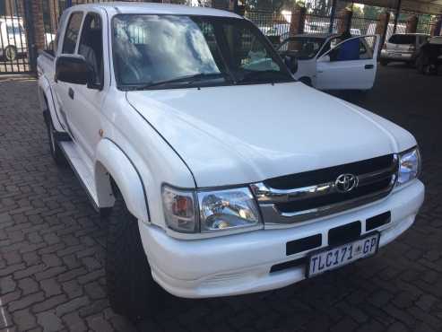 toyota hilux 3,0 kz-te raider dcab 20030 model