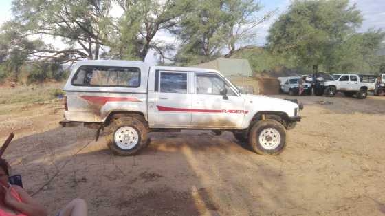 Toyota Hilux 4x4 4L lexus