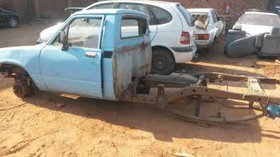 Toyota Hilux bakie 1984 stripping for spares