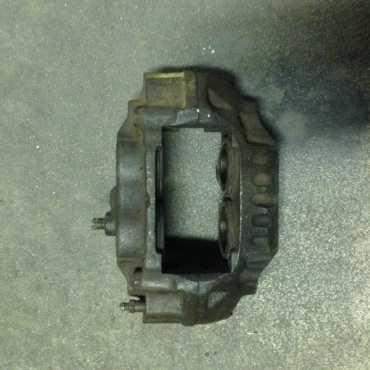 Toyota hilux caliper left 2001