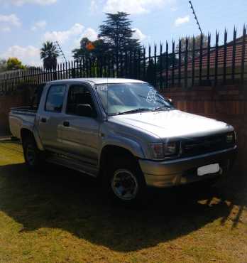 Toyota Hilux kzte DC Diesel - 2001 Model .