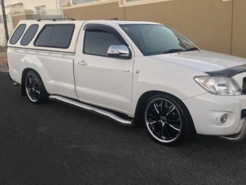 Toyota Hilux VVTi for sale