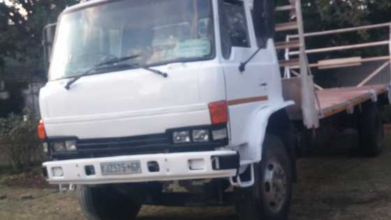 Toyota Hino 8 ton flatbed