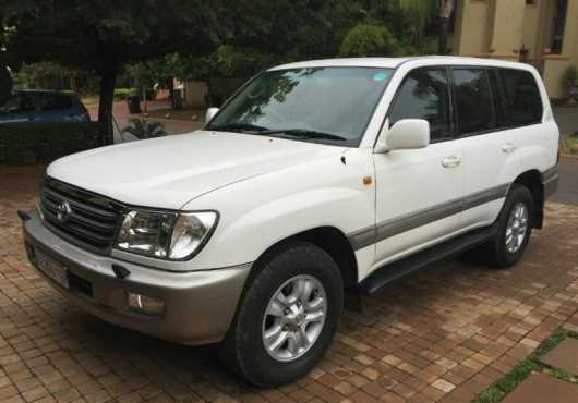 Toyota Land Cruiser 100 4.2 VX