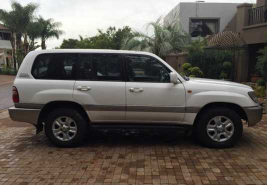 Toyota Land Cruiser 100 4.2 VX