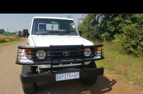 Toyota Land Cruiser 4.2 DIESEL PICK UP