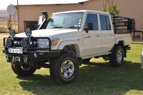 Toyota Land Cruiser Double Cab V6 Petrol