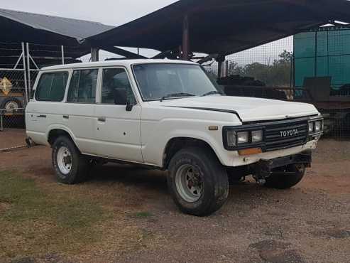 Toyota Land Cruiser FJ62