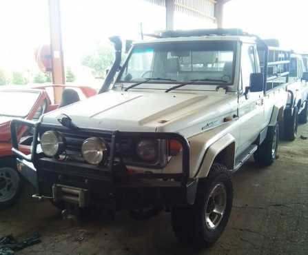 Toyota Landcruiser, petrol, 1986,