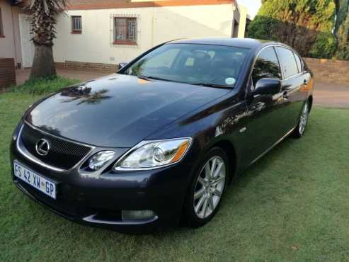 toyota lexus 2006 v6 R120 000 or swop swap 0833351456