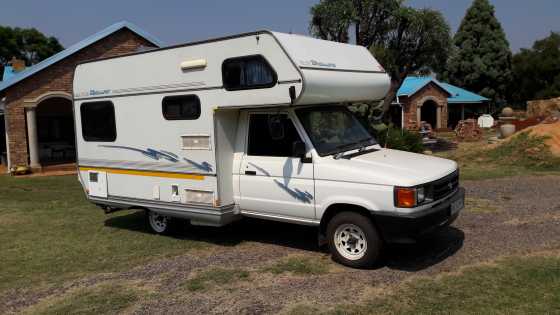 Toyota Motorhome  Cub de Lux