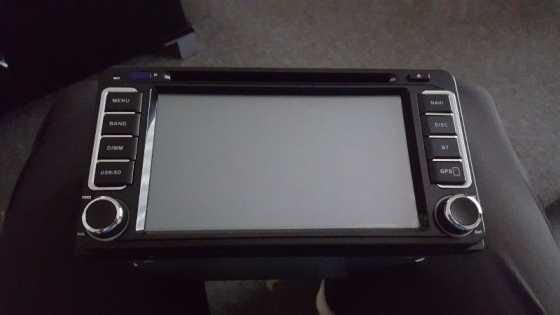 Toyota navigation radio. DVD USB Bluetooth SD touchscreen. full house. free reverse camera and mic