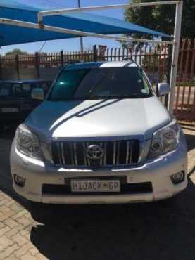 Toyota Prado 2010 VX PETROL FOR SALE