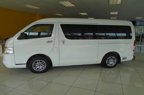 Toyota Quantum 2.5 D-4D 10 Seater