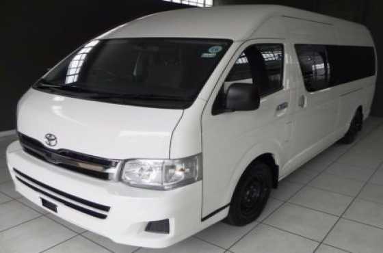 Toyota Quantum 2.7 14-Seater Bus