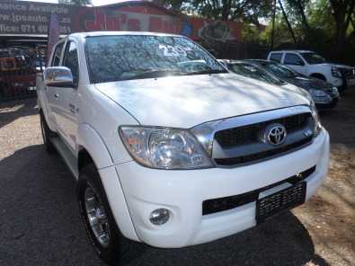 Toyota Raider 4x4 double cab Finance available