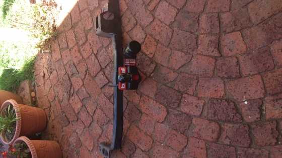 toyota tazz tow bar